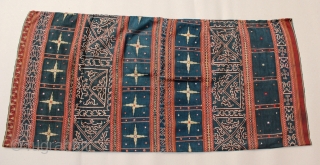 19th Century Indonesian Textile call Saroong Tapis "cucuanda" Lampung. Size: 134cm x 60cm. Good conditions. Please contact us for more large image or any inquiries.        