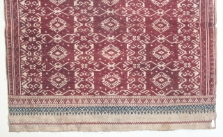 Indonesia textile cloth "Tampan" from Kalianda or Putihdo Lampung, Sumatera. cotton. Size : 54cm x 54cm. Conditions : Please see on the picture, Free from any repair. 19th century.    