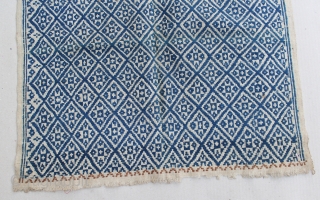Indonesia textile cloth "Tampan" from Kalianda or Putihdo Lampung, Sumatera. cotton. Size : 55cm x 55cm. Conditions : Please see on the picture, Free from any repair. 19th century.    