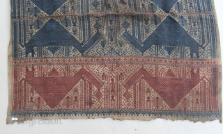 Indonesia textile cloth "Tampan" from Komering Lampung/Palembang, Sumatera. cotton. Size : 71cm x 71cm. Conditions : Please see on the picture, Free from any repair. 19th century.      