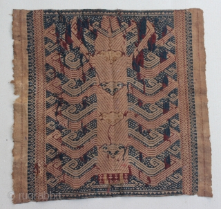 Indonesia textile cloth "Tampan" from Kalianda or Putihdo Lampung, Sumatera. cotton. Size : 49cm x 48cm. Conditions : Please see on the picture, Free from any repair. 19th century.    