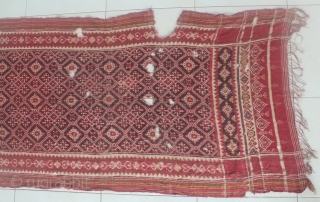 India 18th-19th century PATOLA sari textile. Size: 230cm x 80cm. condition : look at the picture free from any repair. found from sumatera Indonesia.         