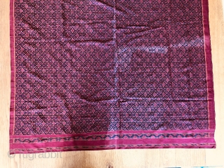 Antique Cambodian Silk Ikat Samphot. Lovely piece with star design dating to the 1st quarter of the 20th century. Lovely colours and condition. See images. 200x83 c.      