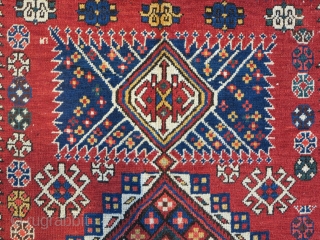 Antique Shirvan cm 260x117. As you can see the weaver changed the proportion of the border;). In very good condition.             