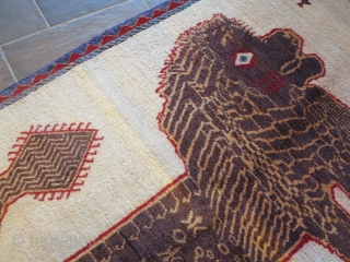 Old lion gabbeh with super soft wool. Professionally washed. cm 190x130                      