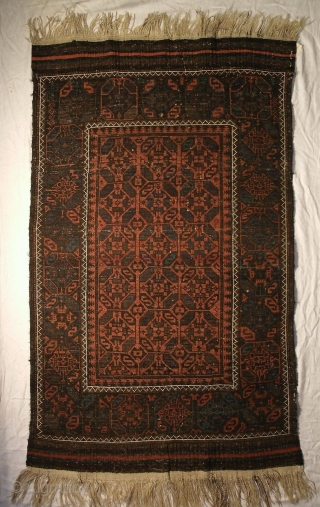 Baluch with original kilim. 1900 ca. perfect condition.
cm 130x80 ca.                       