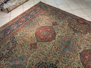 Tabriz, cm 375x280. low pile but lovely decorative piece.                        