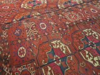 Gorgeous Turkman Tekke. Low pile on all the field, some little old repairs but the carpet is intact and in good condition. Age is 100 years old. Size is cm 190x115. very  ...