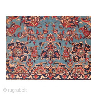 A gorgous Isfahan with sillk Highlights and silk foundation. Soft and magnificent carpet. cm 385x255                  