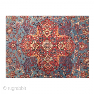 A gorgous Isfahan with sillk Highlights and silk foundation. Soft and magnificent carpet. cm 385x255                  
