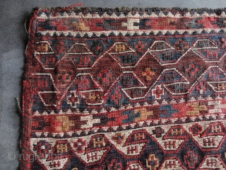 Sumakh khorjin probably Qashqai' or Bakhtiary. Nice colors. Very Good condition. size about cm 60x60. 
                 