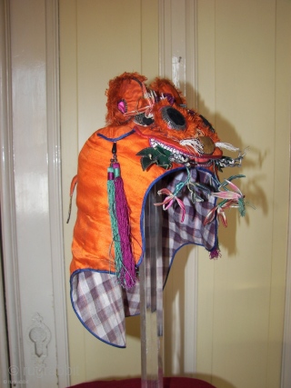 Georgeous foo dog silk /. cap, and good overall condition. Origin Unknown Listening ; Bilderbuch - Spliff (official)