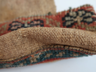 Fragmented bag, pouch, tutundan . Ca : 19,5 cm x 20,5 cm . wool, cotton, hole. 
Kurdish ?  Central Asian ? .          