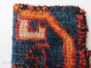 Bag, pouch, tutundan ? Ca : 23 cm x 28 cm . Luri - Bachtiari ? . Fragment(ed.).               