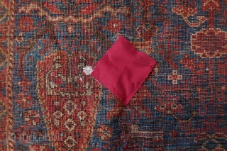 Afshar ( ? ) .  Wool on wool, some latex on the backside ( white.) Ca; 65 x 60 cm.  
          
