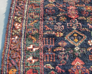 Maybe.. Khamseh.  Wool on wool, there is no goathair in it.  Old , ca. 245 cm. x 115 cm.            
