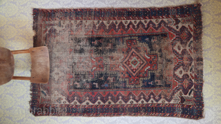 Zoomorphic & fragmented, wool, cotton. cleaned. Kurdish Caucasian ? Ca; 125 cm. x 163. cm. ca; 49 inch. x 64 inch. 325,oo euro ex transportcosts and insurance.
Listening ...
