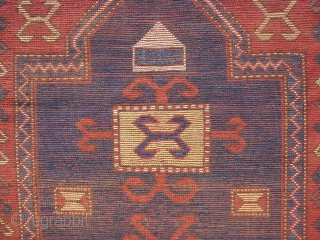 A gorgeous Fachralo, ca. 1880-1900 . Wool on wool. All ends and sides original, backside accordingly to this end/time of era. Some old restorations in the field . Ca. 170 x 115  ...
