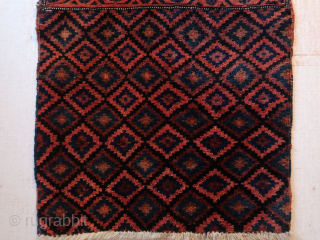 Afshar / Khouli afshar ? Beluch ? / Afghan ?   Thick  piled,  soft .  Ca ; 133 x 72 cm. Wool  on  wool  .  ...