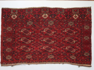 The Turkmen tribe Kizil Ayak is often seen as a " sub-group " ( a confederation of tribal units.) of Ersari. ca; 90 x 135 cm.
.( Origin ...