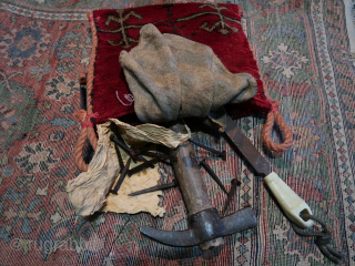 Bag, utility bird bag. ( Caucasian ? )  wool,wool,cotton,nylon (rope.)  Ca; 35 cm x 34 cm. ( Old.)             