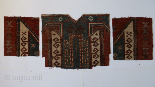 Several fragments, wool on wool, red wefts, depicting various caucasian motifs , the main one ca ; 55 x 55 cm. the rest smaller. Turkmen ? Moroccan ? Afghan ? Caucasian ?  ...