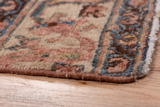 Malayer Carpet

9.5 x 10.4
2.89 x 3.16

Now wsith excised side borders, this west Persian rustic carpet displays a serrated ivory and green cartouche medallion on an attractively abrashed plain soft red ground. Birds  ...