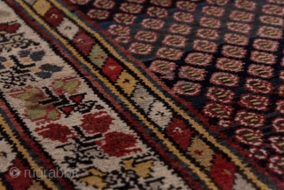 Malayer Runner

3.1 x 12.6
0.94 x 3.84

The  abrashed charcoal field features a close seme of tiny ovals within an ivory triple flower border in the Turkish manner and flanking diagonal colour-striped minors.  ...