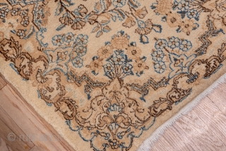 Kerman Runner

2.9 by 17.0
0.88 x 5.18

This ivory ground SE Persian city runner displays a detached flower spray pattern in light blue, sienna brown, pistachio, buff, salmon   and tan, all within  ...