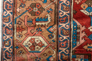 Antique Persian Serapi Carpet, Circa 1900. Impressive oversized geometric medallion on a vibrant brick-red field framed by an elegant ivory border.
11'4" x 13'4"
Item No: 92192