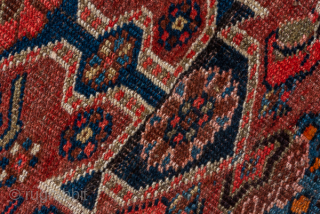 Antique Persian Bidjar Rug, Circa 1900. Richly detailed Herati field centered by a geometric diamond medallion and framed by a highly desirable ivory turtle border.
6'8" x 9'0"
Item No: C92135