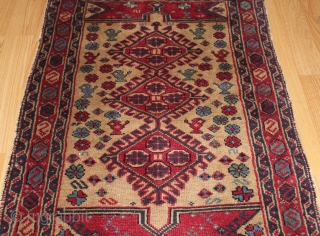 Mystery antique rug, maybe Armenian or Balkan? Possibly W.Anatolia?  Natural colors size 1.10 cm x 0.80 cm               