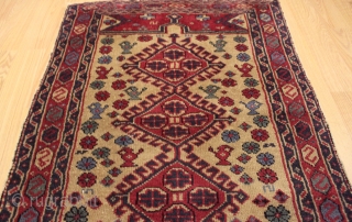 Mystery antique rug, maybe Armenian or Balkan? Possibly W.Anatolia?  Natural colors size 1.10 cm x 0.80 cm               