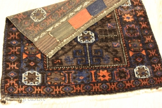 Baluch bagface Natural colors 19th Century size 0.61cm x 0.67cm                       