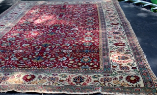 Wonderful carpet  .size 1.73cm x 1.20cm                          