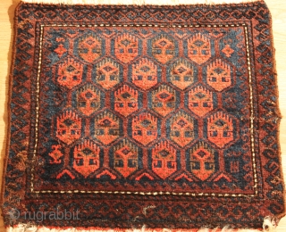 Baluch  bagface  Very fine  Natural colors  19th Century  Clean and hand washed
size 0.50cm x 0.57cm             