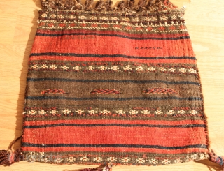 Baluch Bagface. circa 1900 . Natural colors. Good condition.Clean and hand washed . size 0.44cm x 0.45cm                