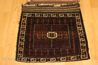 Baluch Bagface Natural colors 19th Century  Good condition Clean and hand washed size 0.82cm x 0.80cm                