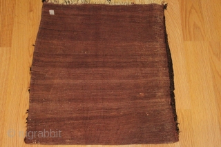 Baluch bagface circa 1900 Natural colors original back complete Clean and hand washed Size 0.60cm x 0.52cm                