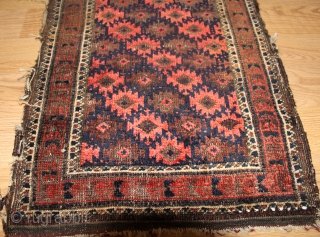 Antique Baluch  circa 1880  size 0.90cm x 0.48cm                       