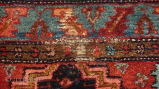 Persian Hamadan Rug 
Circa 1910
1,90 x 1,31m
Some wears                         