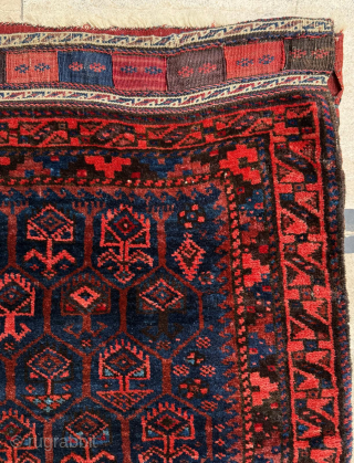 Late 19th century Baluch Bag. Size 63 x 64 cm. Please send me direct mail.

emreaydin10@icloud.com

Instagram - @emreaydinrug                