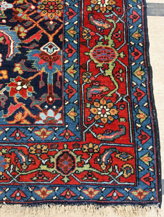 Late 19th century Persian Heriz Rug. Size 147 x 195 cm. Please send me direct mail.
emreaydin10@icloud.com
Instagram - @emreaydinrug