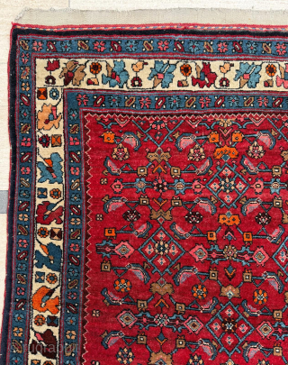Late 19th century Persian Bidjar Rug. Cute size 117 x 137 cm. Please send me direct mail.
emreaydin10@icloud.com
Instagram - @emreaydinrug