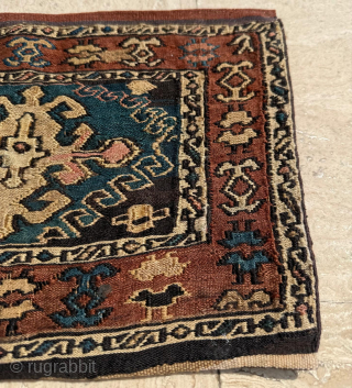 Late 19th century Shahsevan Sumac Bagface Size 25 x 36 cm.
Please send me direct mail.
emreaydin10@icloud.com
Instagram - @emreaydinrug