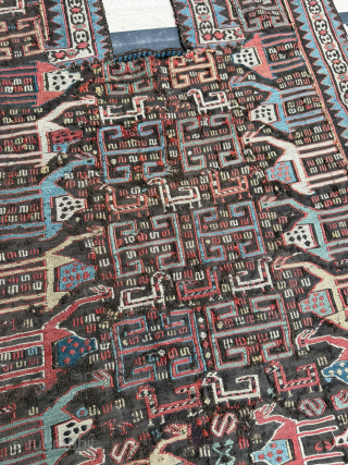 Circa 1870 Sumac Horse Cover, Size 80 x 106 cm. Please send me direct mail.
emreaydin10@icloud.com
Instagram - @emreaydinrug