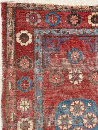 Small Khotan Rug Circa 1800 size 112x186 cm                         