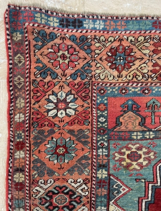 Karapinar Prayer rug circa 1850 size 115x135 cm                         