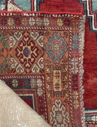 Karapinar Prayer rug circa 1850 size 115x135 cm                         