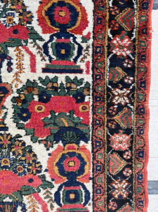 Late of the 19th century Persian avshar rug, in good condition, size 140 x 195 cm. Please send me directly mail.
emreaydin10@icloud.com
0090 544 374 10 98 
       